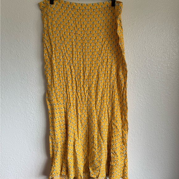 RHODE x Target Dainty Lotus Print Midi Skirt Size Large - Picture 8 of 8